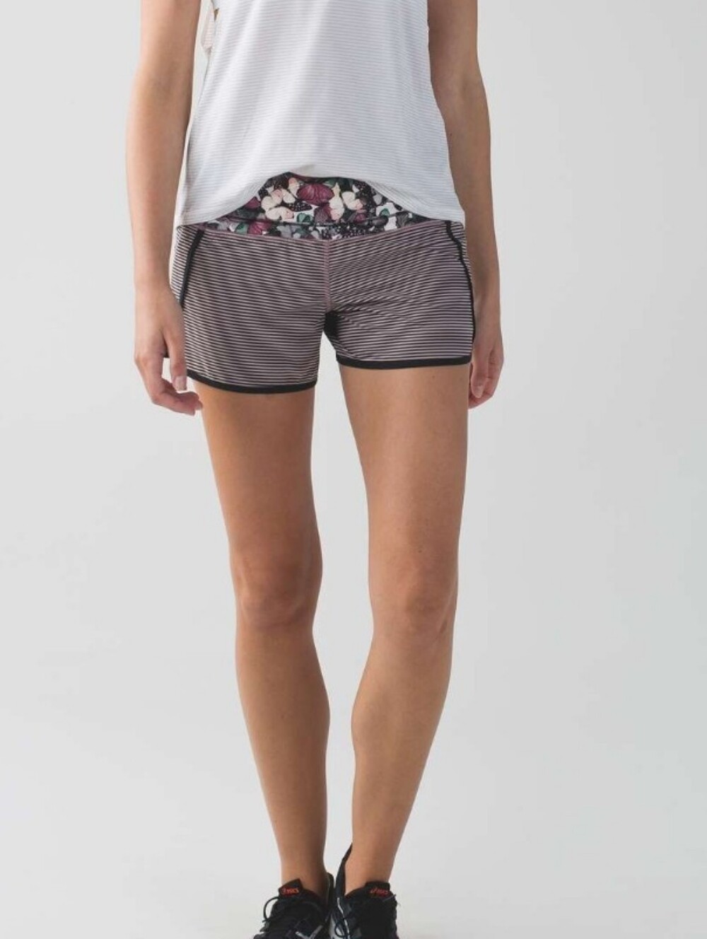 Lululemon Run Time Shots 4 Way Stretch Women’s Athletic Shorts